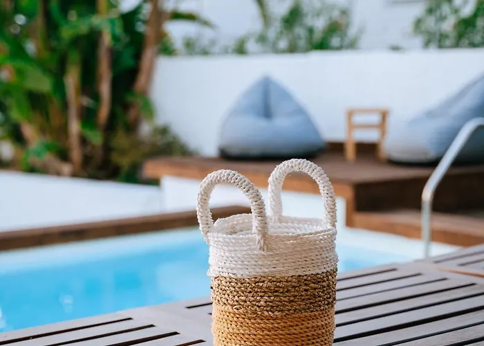 Apollonas & Sibylla - Luxury With Pool